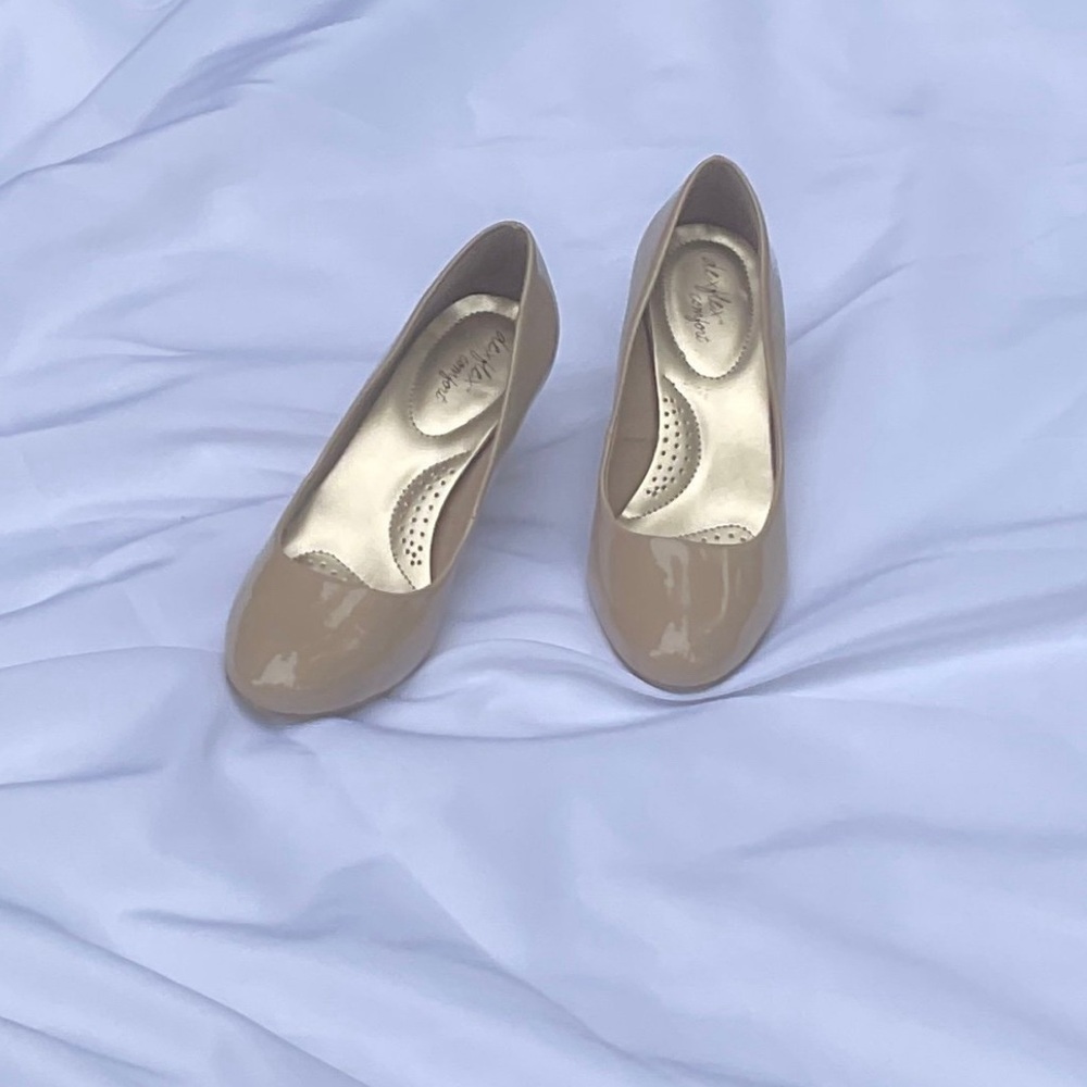 -Nude Patent Leather Pumps Sz 7